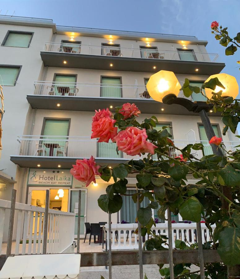 Hotel Laika Rimini Exteriör bild