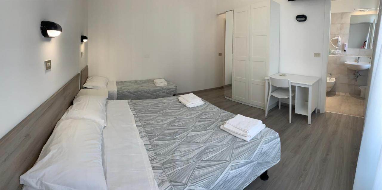 Hotel Laika Rimini Exteriör bild