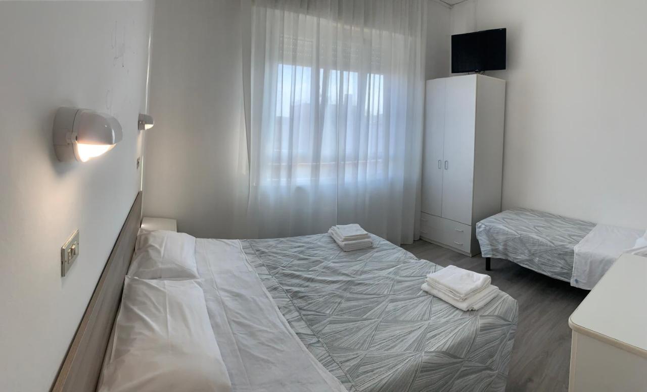 Hotel Laika Rimini Exteriör bild